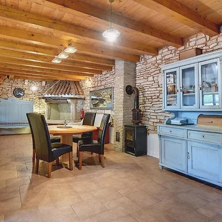 Holiday home Donatella *