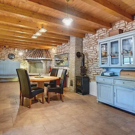 Holiday home Donatella *